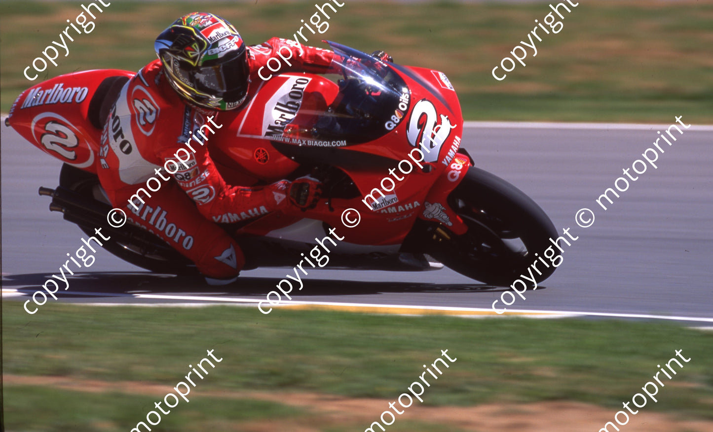 1999 Phakisa SA GP 500 2 Max Biaggi Yamaha (Colin Watling Photographic) (15)