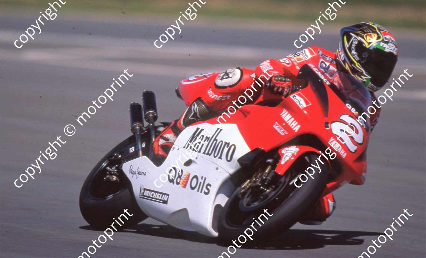 1999 Phakisa SA GP 500 2 Max Biaggi Yamaha (Colin Watling Photographic) (2)