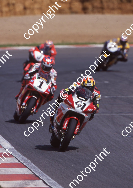 2000 Kya SBK 41 Nori Haga Yamaha 1 Carl Fogarty Ducati (Watling Photo)  (1)