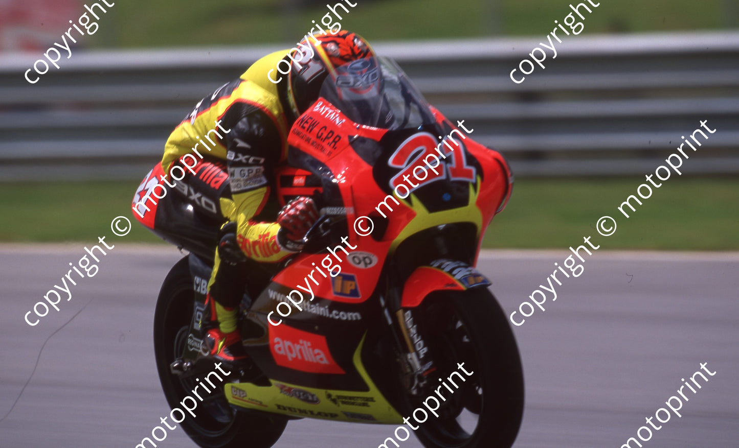2000 Phakisa SA GP 250 21 Franco Battaini Aprilia (Colin Watling Photographic) (4)