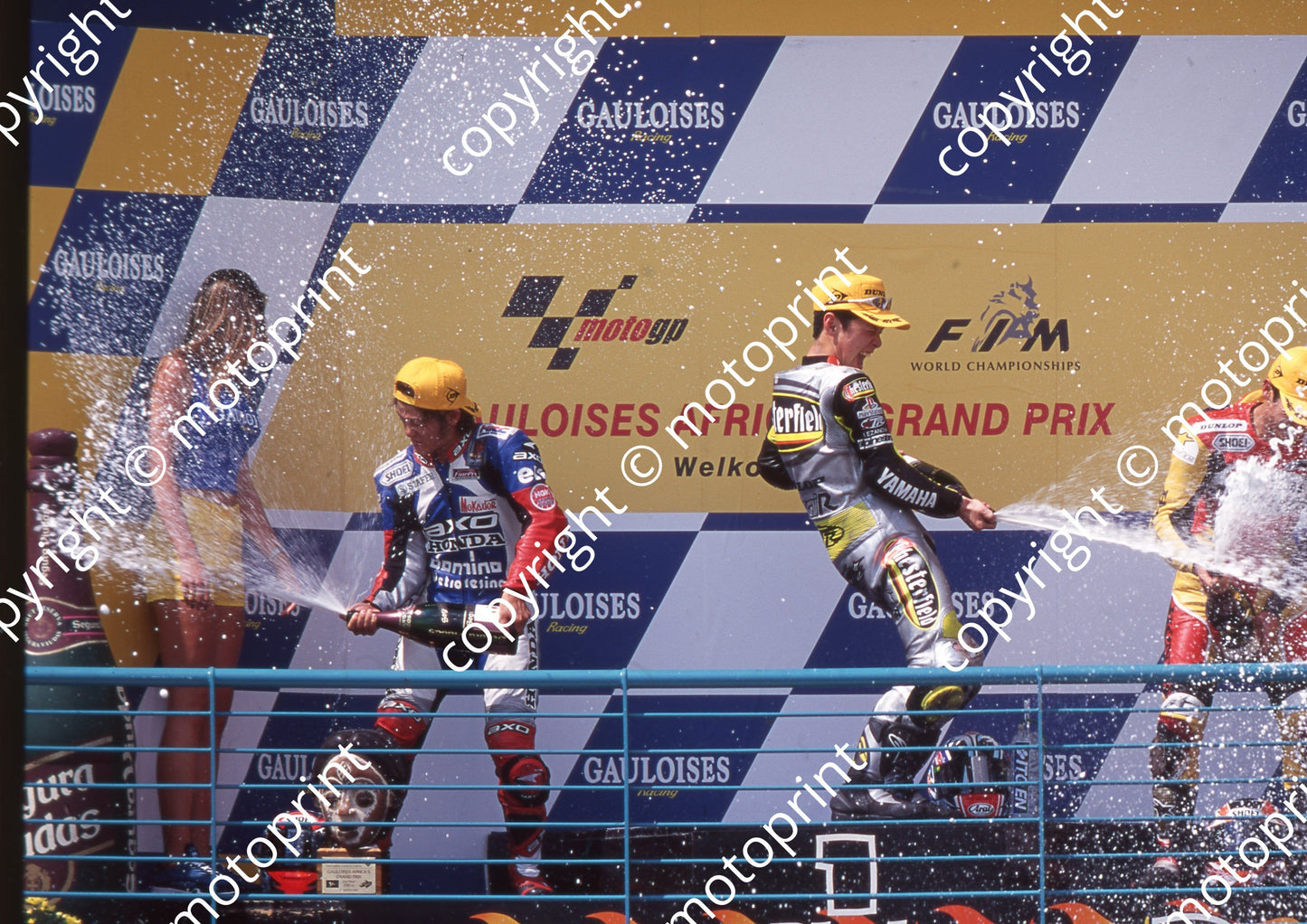 2000 Phakisa SA GP 250 Daijiroh Kato 2nd, Shinya Nakano 1st, Tohru Ukawa 3rd  (Watling Photo)  (2)