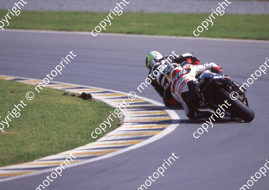 2000 Phakisa SA GP 500 10 1 Alex Barros Honda 4th 1 Alex Criville Honda 5th run to flag (Colin Watling Photographic)  (2)