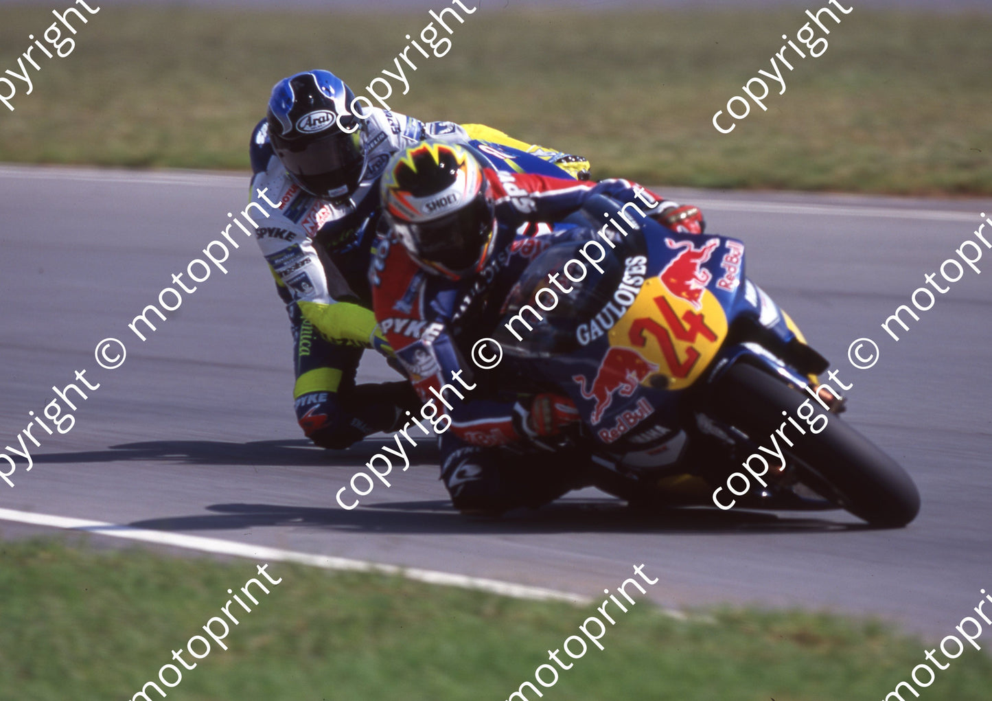2000 Phakisa SA GP 500 24 Gary McCoy Yamaha 7 Carlos Checa Yamaha (Colin Watling Photographic) (8)