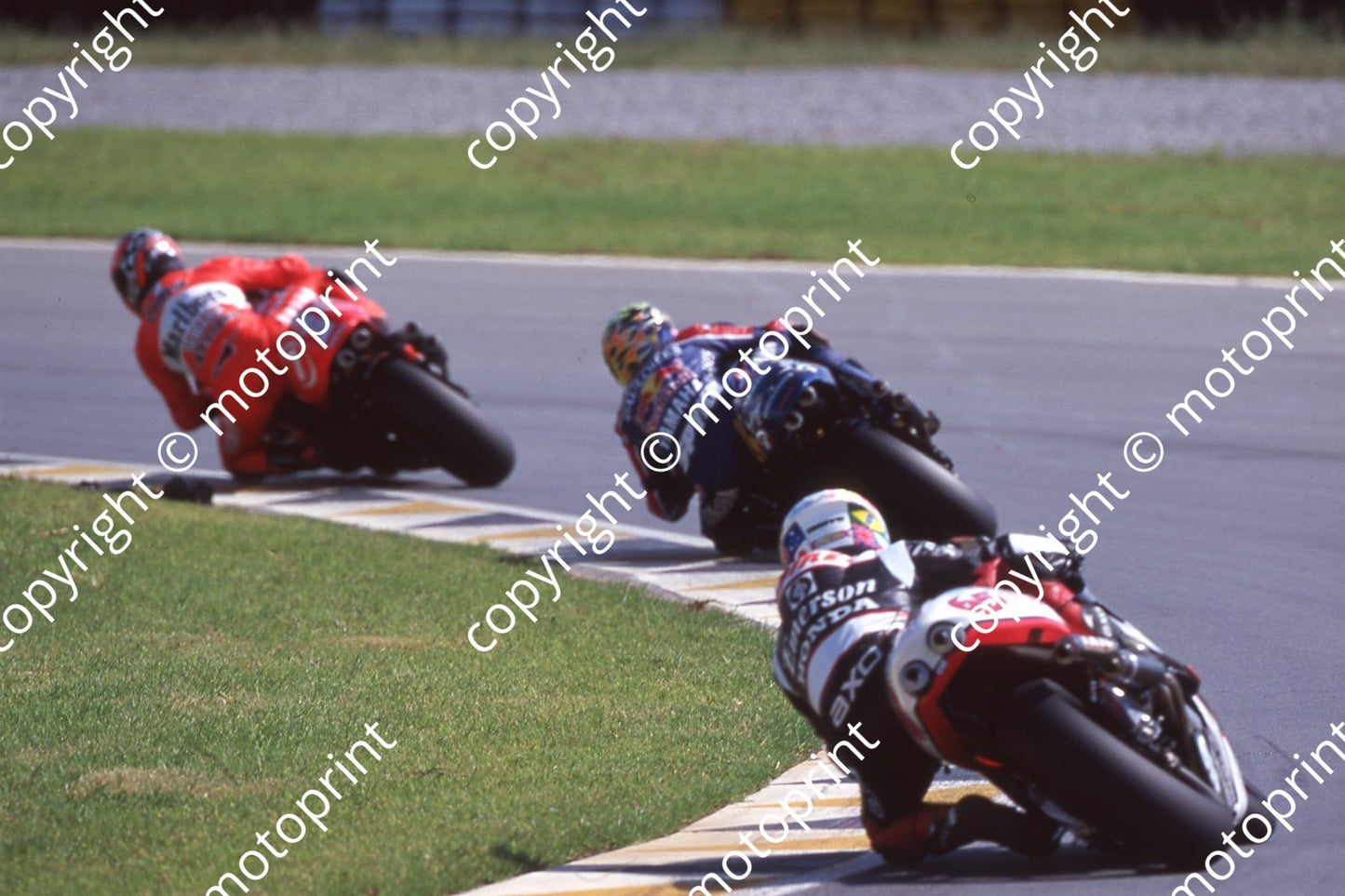 2000 Phakisa SA GP 500 65 Loris Capirosso Honda, back 24 Gary McCoy Yamaha 7  Carlos Checa (Colin Watling Photographic) (75)