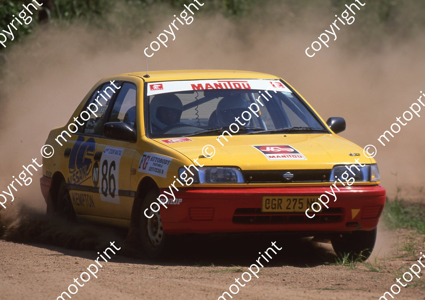 2000 Tour Natal Rally 86 Scott Howden, Fanie Beukes Nissan (Colin Watling Photographic) (3)