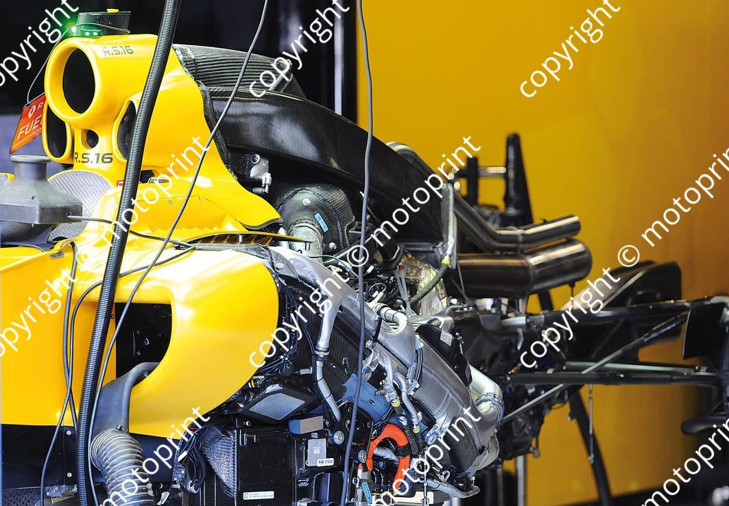 2016 20 Magnussen 30 Palmer Ranault RS16 Italian GP (courtesy Paolo D'Alessio) (7)