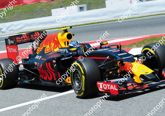 2016 33 Max Verstappen Red Bull RB12 (courtesy Paolo D'Alessio) (36)