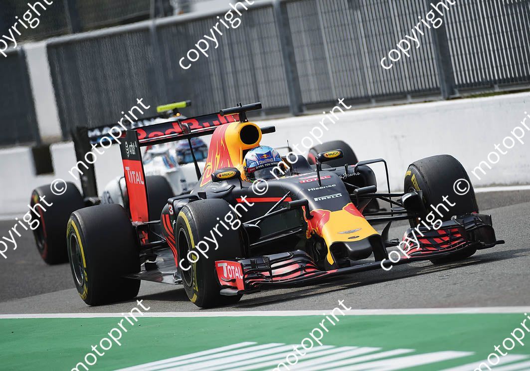 2016 3 Daniel Ricciardo Red Bull RB12 Italian GP (courtesy Paolo D'Alessio) (13)