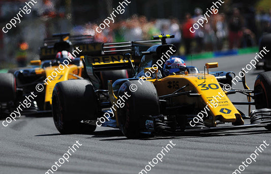 2017 GP Hungary 30 Jolyon Palmer Renault RS17 (Courtesy Paolo D'Alessio) 1 (24)