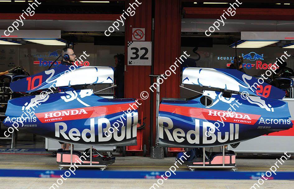2018 Spanish 10 Pierre Gasly 28  Brendon Hartley  Toro Rosso STR1 (recommended max print size A4 20x30 cm)  (68)