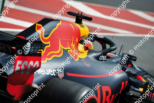 2018 Spanish 33 Max Verstappen Red Bull RB14  action (recommended max print size A4 20x30 cm)  (28)