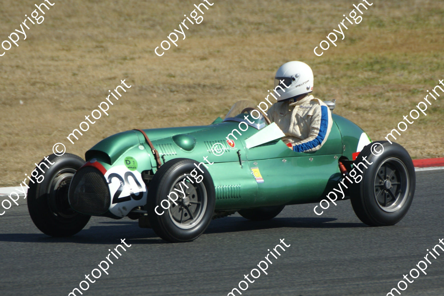 20 E Green DSC00610