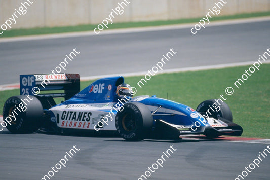 25 Thierry Boutsen Ligier JS37 07714 (courtesy Roger Swan) (2)