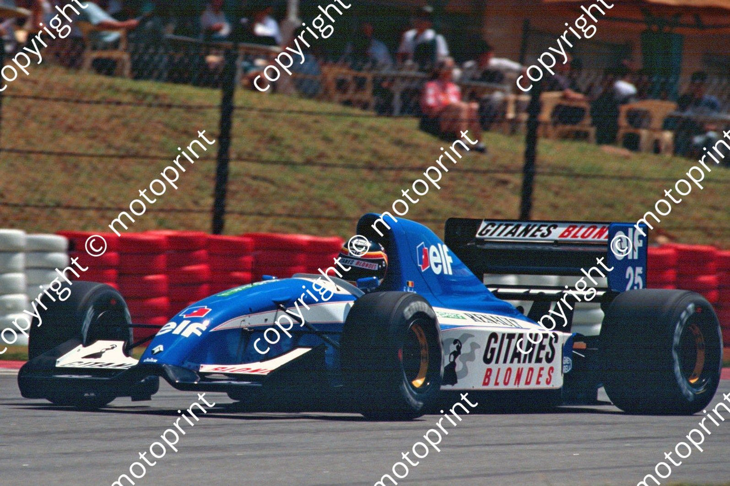 25 Thierry Boutsen Ligier JS37 07715 (courtesy Roger Swan) (16)