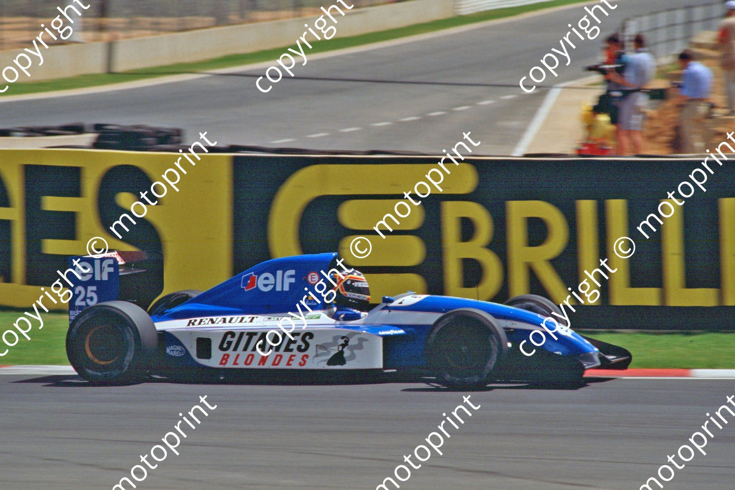 25 Thierry Boutsen Ligier JS37 07718 (Courtesy Roger Swan)(8)