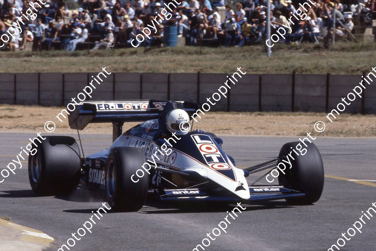 26 Andrea de Cesaris Ligier JS23 (Courtesy Roger Swan) (8)