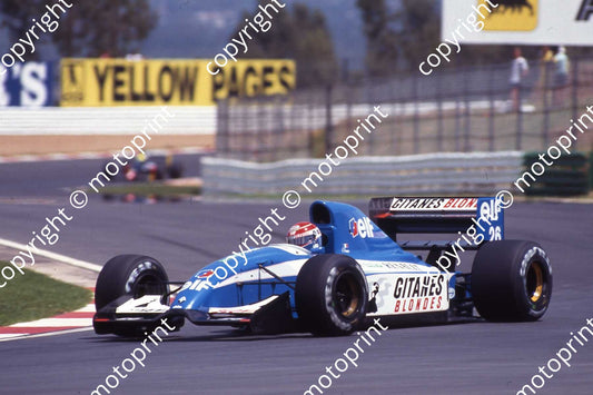 26 Eric Comas Ligier JS37 scanned 10x15 cm (courtesy Roger Swan) (2)
