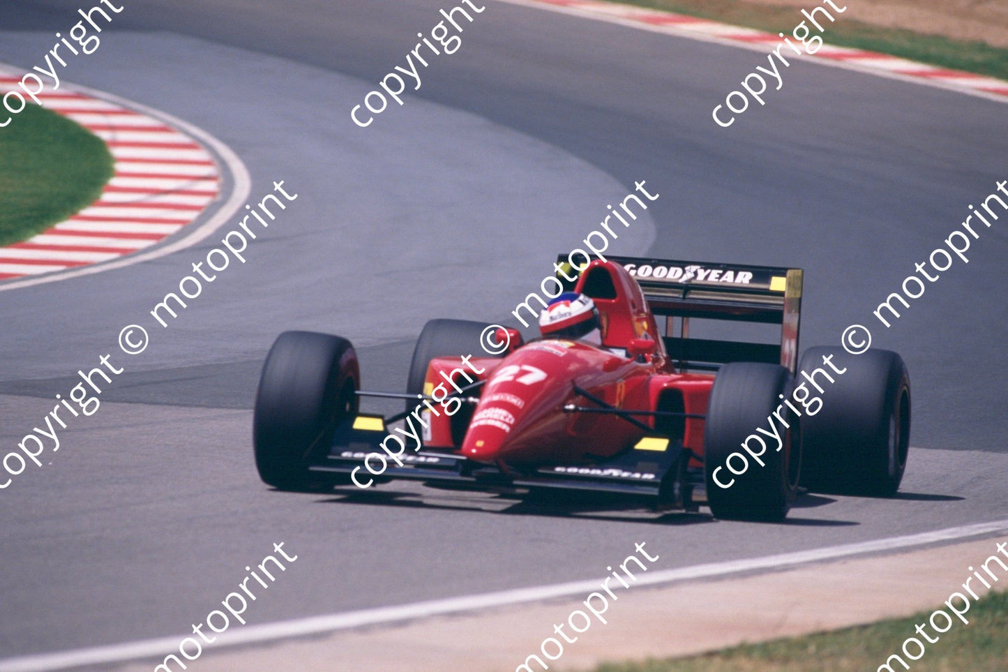 27 Jean Alesi Ferrari F92A 07764 (courtesy Roger Swan) (2)