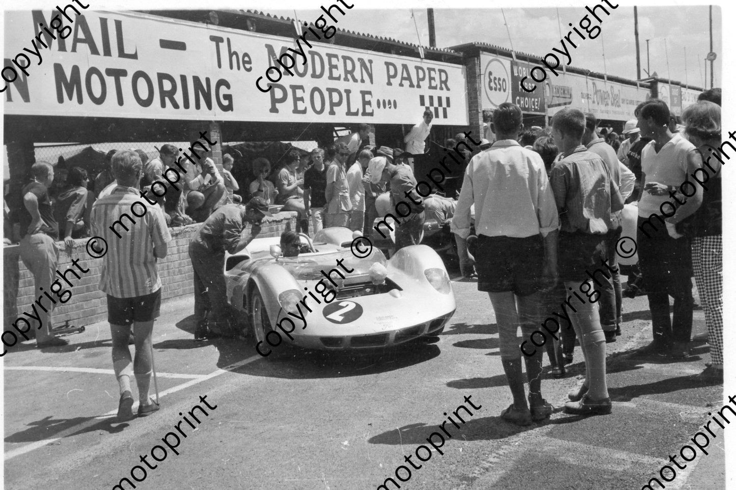 2 David Prophet, Bob Olthoff (in car) McLaren Elva Ford 031