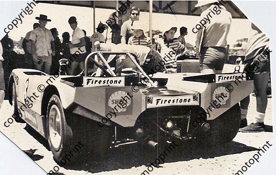 3 Hour Bulawayo John Love Lola T212 courtesy G Faasen