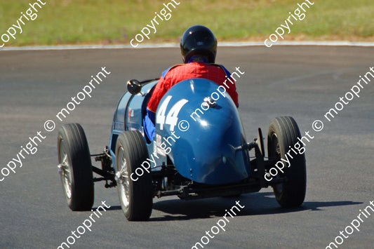 44 Roger Lewis MG Hedgehog (2)