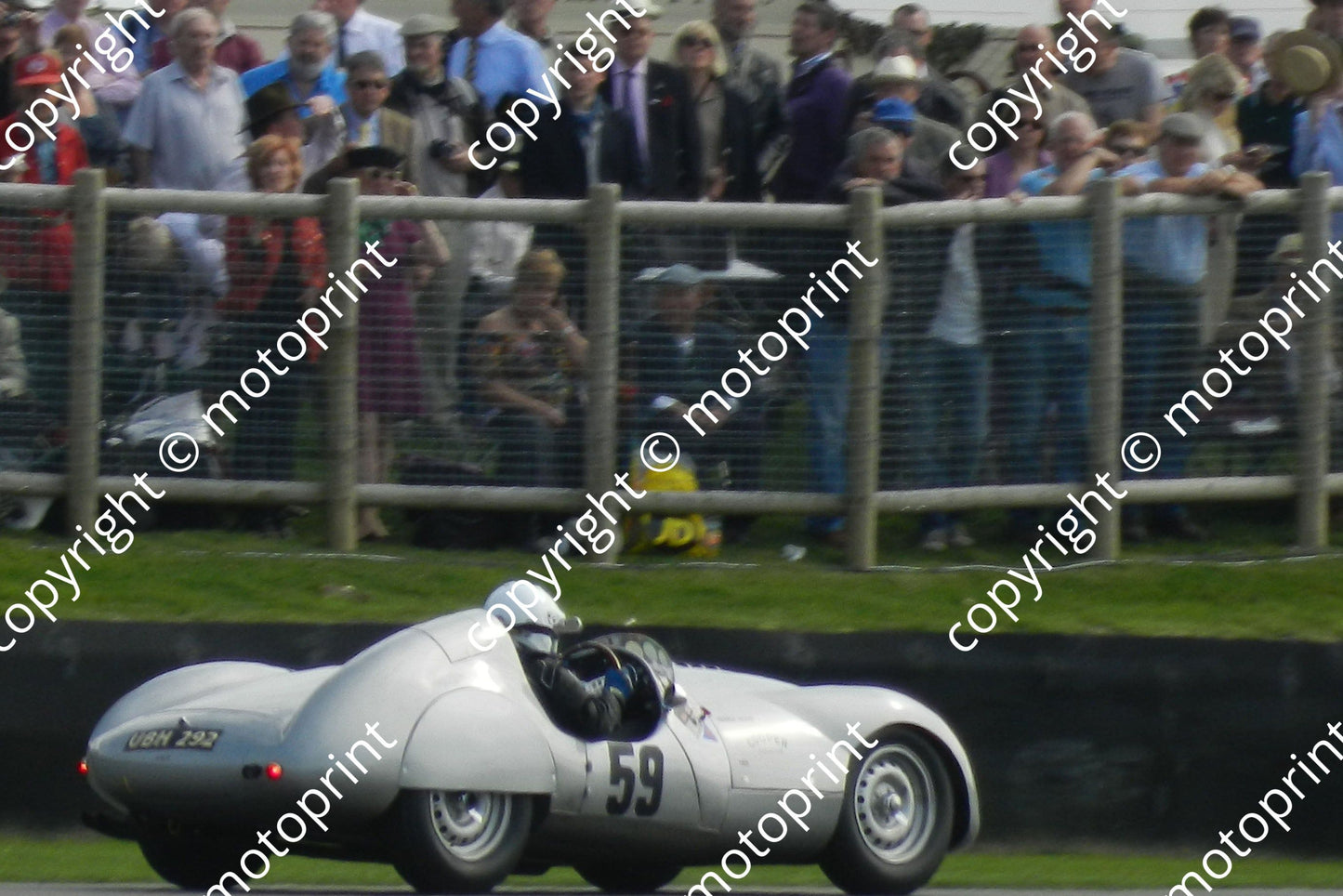 59 Derek Hood Cooper Jag Woodcote (27)