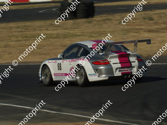 68 Craig Jarvis Johan Engelbrecht Porsche 911GT3 (3)
