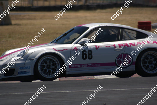 68 Craig Jarvis Johan Engelbrecht Porsche 911GT3 practice (2)
