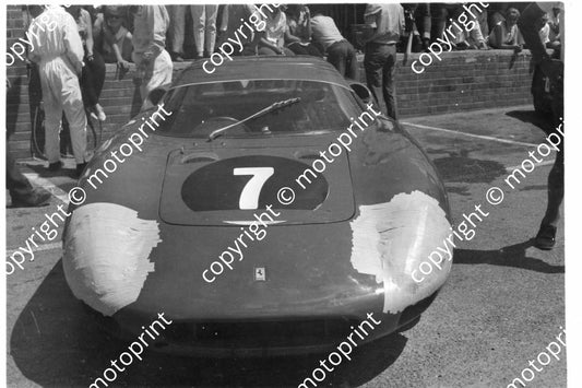 7 Mike Spence, John Love Ferrari 275LM 023 (2)