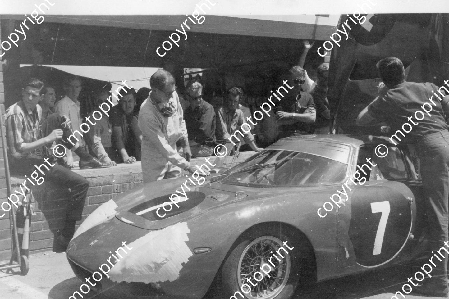7 Mike Spence, John Love Ferrari 275LM 023 (3)