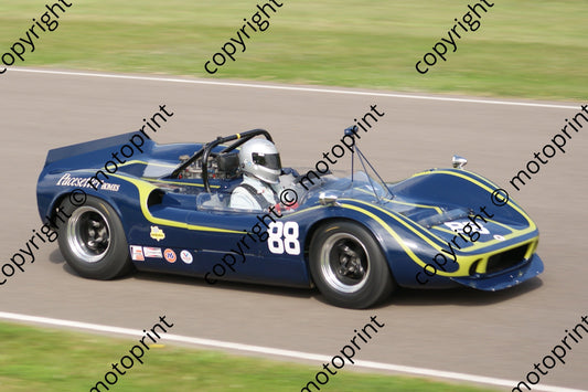 88 Marcus Mussa McLaren Chev M1B practice  (27)