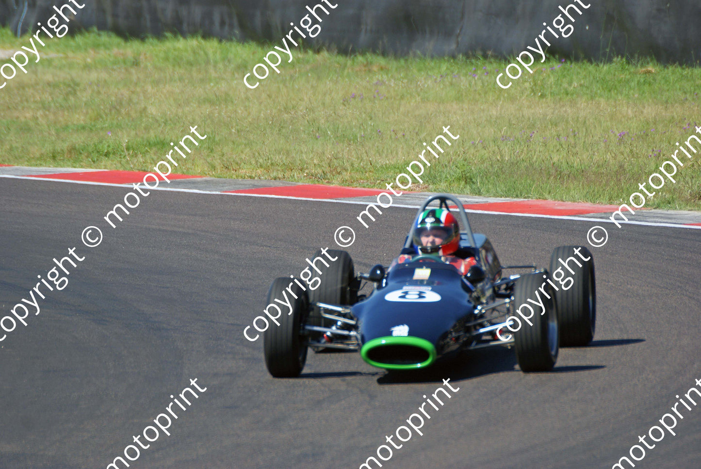 8 Howard Robinson check Titan Mk5  (2)