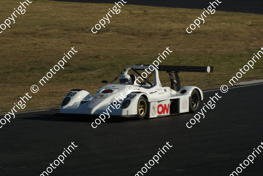 98 Roddy Mills Gunther Drotschie Pilbeam MP98 race (2)