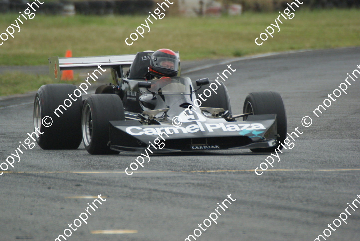 9 Fred Phillips Lola T460 Formula Atalatic (26)