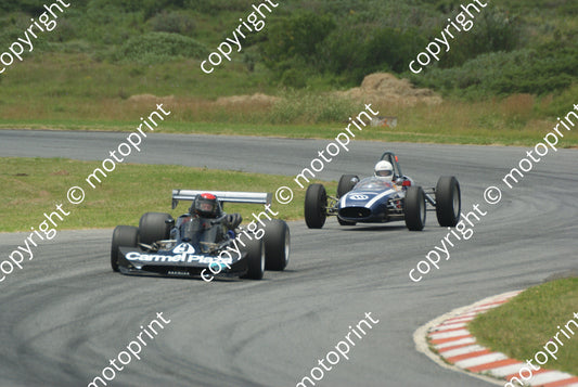 9 Fred Phillips Lola T460; 10 Dave Alexander LDS (2)