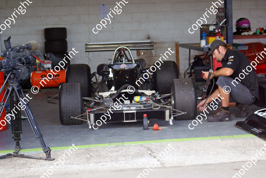 9 Fred Phillips garage Lola T460 Formula Atalatic (30)