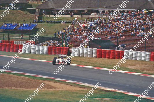 9 Michele Alboreto Footwork FA13 07715 (courtesy Roger Swan)  (7)