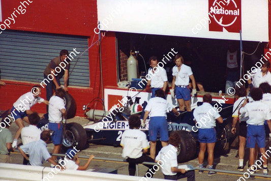 De Cesaris pit  Ligier JS23