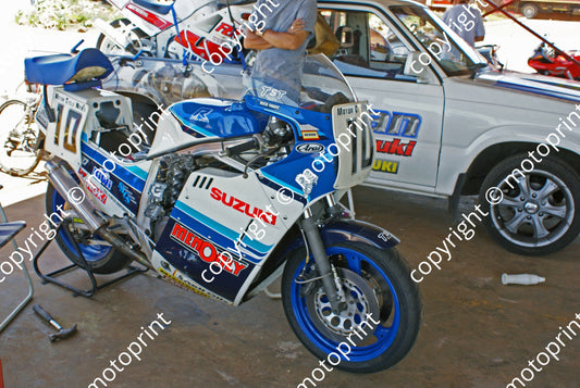 MC 10 Suzuki GSXR-R 750 Tony Salt DSC02082
