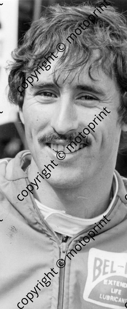 MC 1986 Glenn Williams NZ prod bike champion, rides Kawasaki Delmas Kuiken Team in SA253