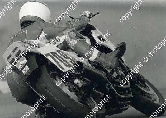 MC 1986 Jamie Thomas note right boot 016