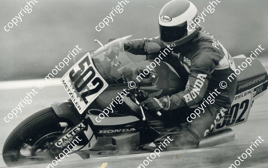 MC 1986 Rob Petersen Honda 575 class 174