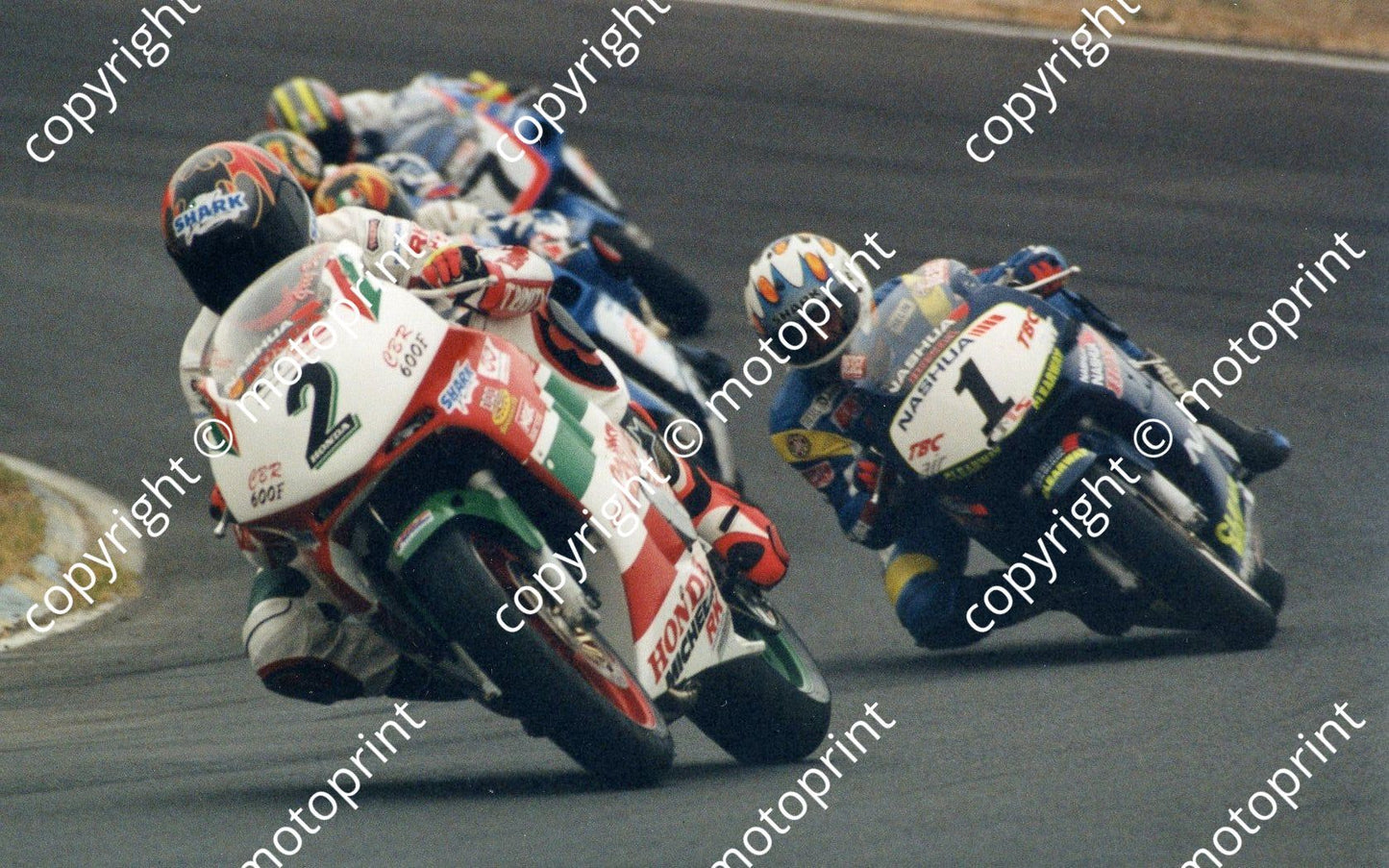 MC 1998 Russel Wood chasing Greg Dreyer 233