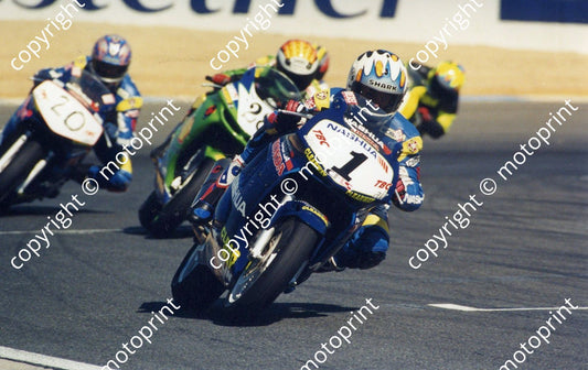 MC 1998 S Whyte Kawasaki chasing R Wood Honda 232