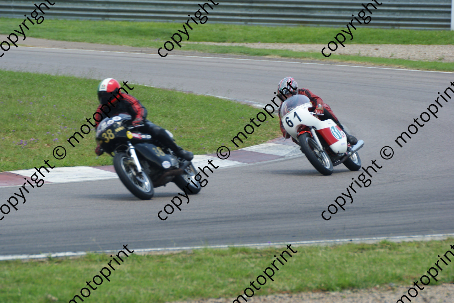 MC 38 Viljoen 61 Nichol Sunday  DSC08670