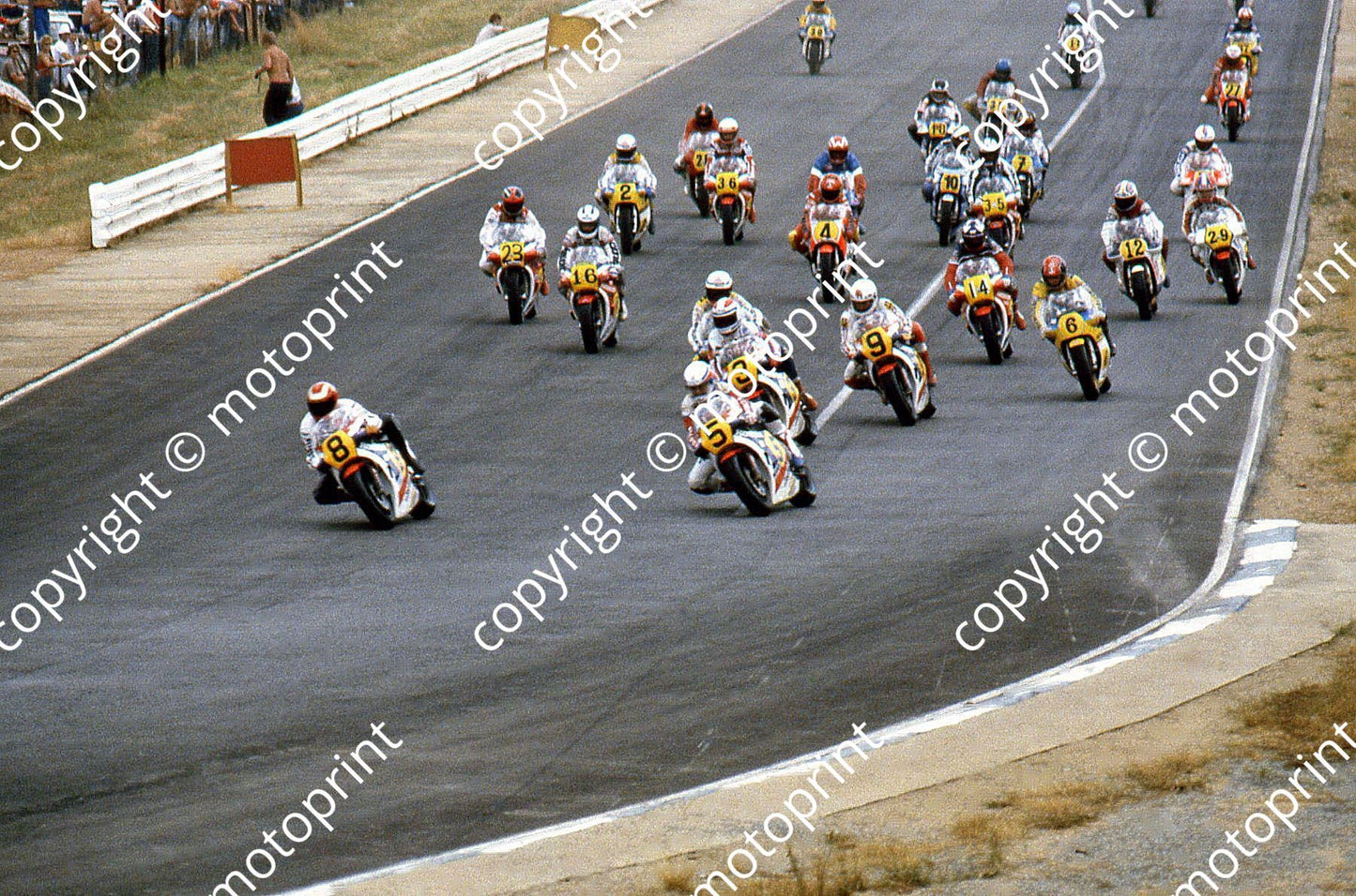 MC 500s 1st lap Crowthorne, 8 Katayama, 5 Lucchinelli, 9 Haslam, 3 Spencer
