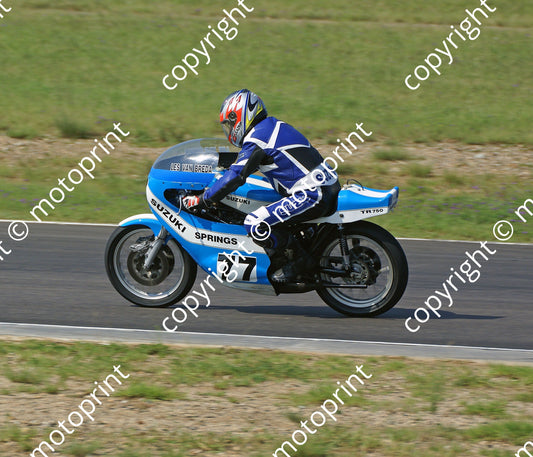 MC 77 Suzuki TR 750 Les Van Breda DSC02207