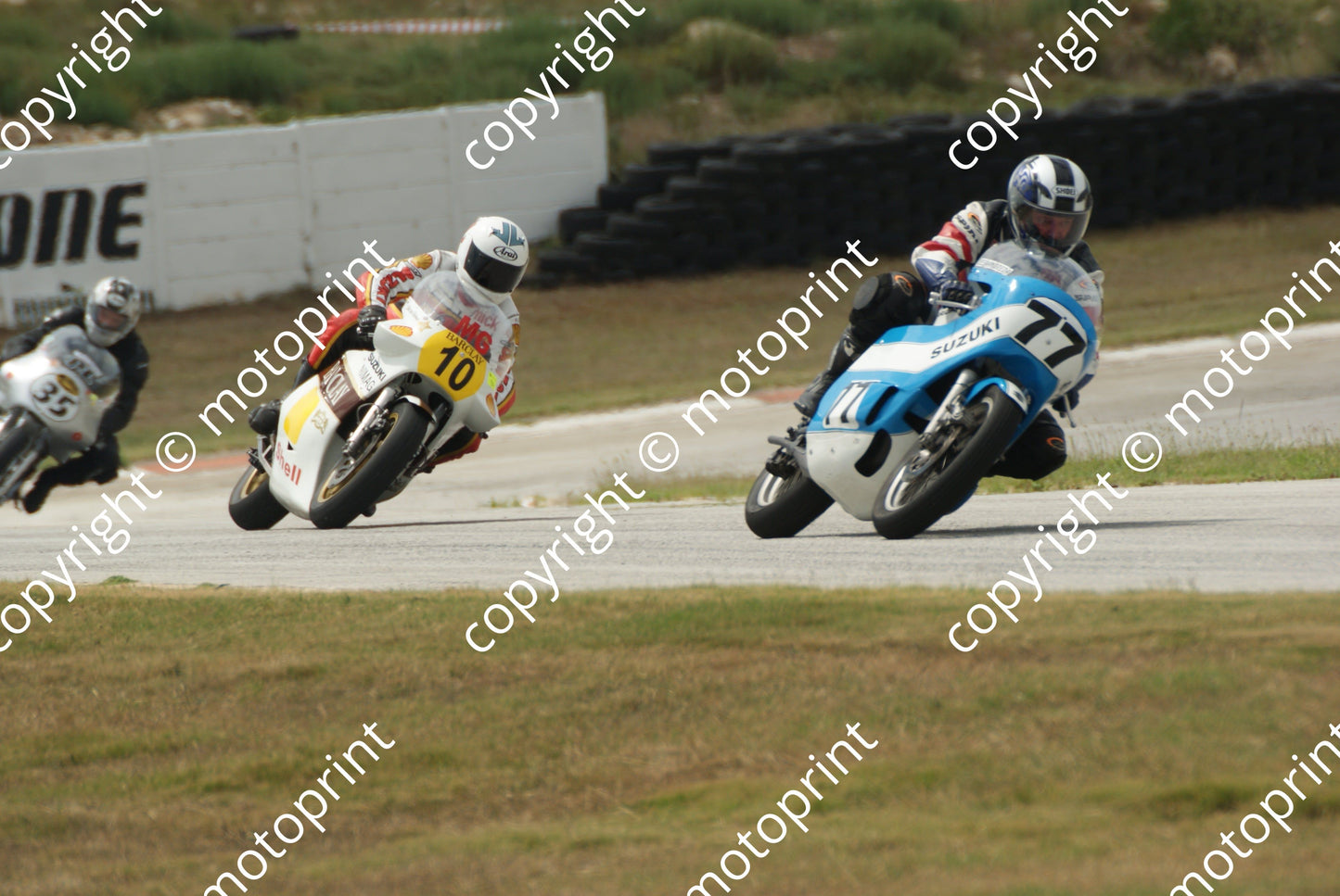 MC 77 Van Breda Suzuki 10 Grant Suzuki 21 Jan Aldo Scrib  (126)