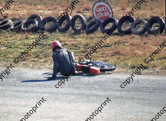MC Brickor juniors Serrurier on his arse