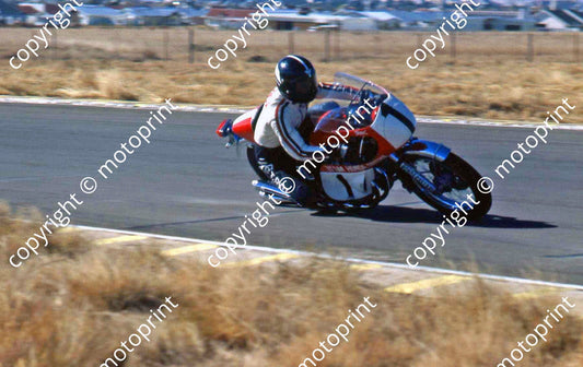 MC Fred van Niekerk 750 Honda